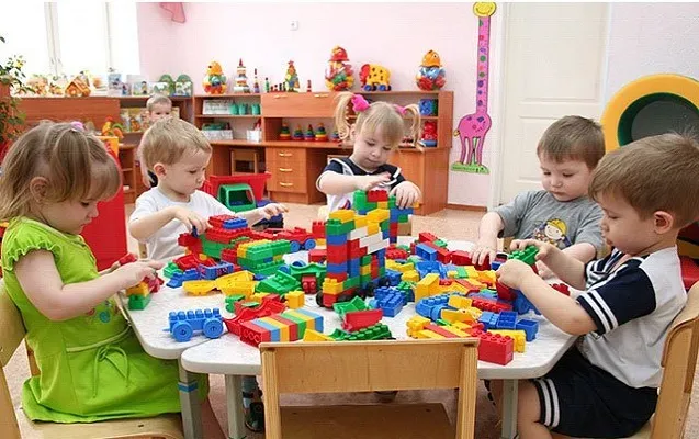 “Qrant aldılar, qiyməti artırdılar” - Təhsil ekspertindən narazılıq