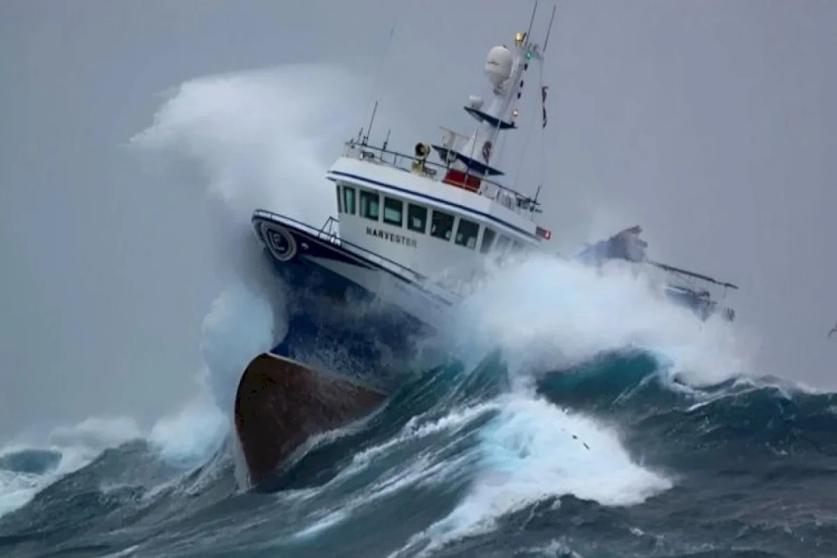 Küləkli hava ilə bağlı gəmilərə xəbərdarlıq edilib