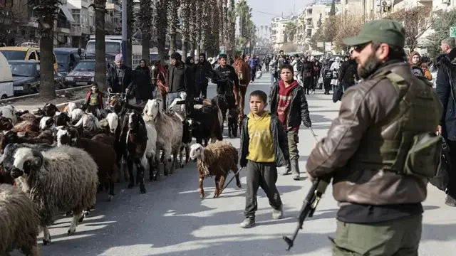 Hələb yaxınlığında üç körpü partladılıb