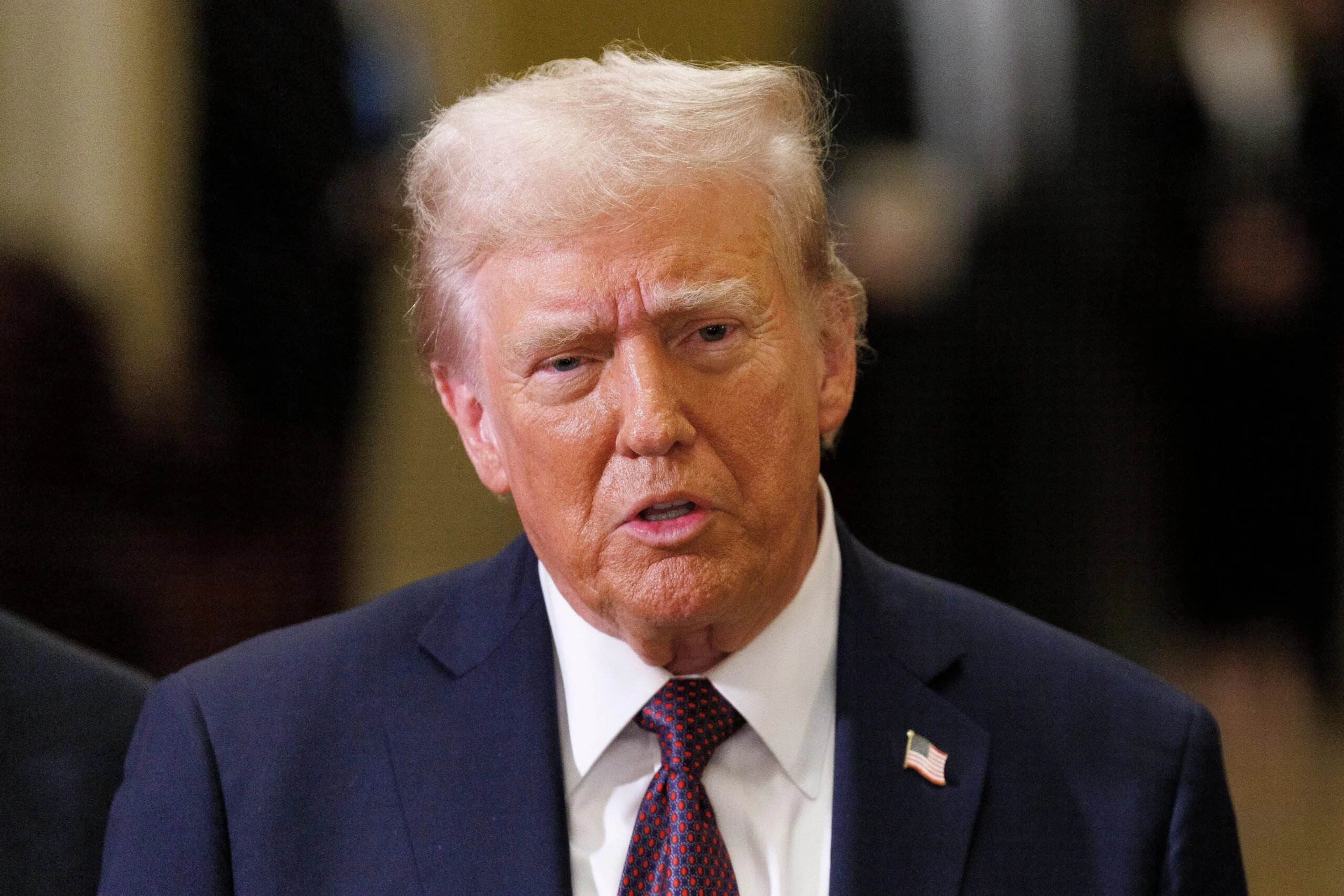 Tramp Qrenlandiya ilə bağlı bu ölkələrə tarif tətbiq etdi