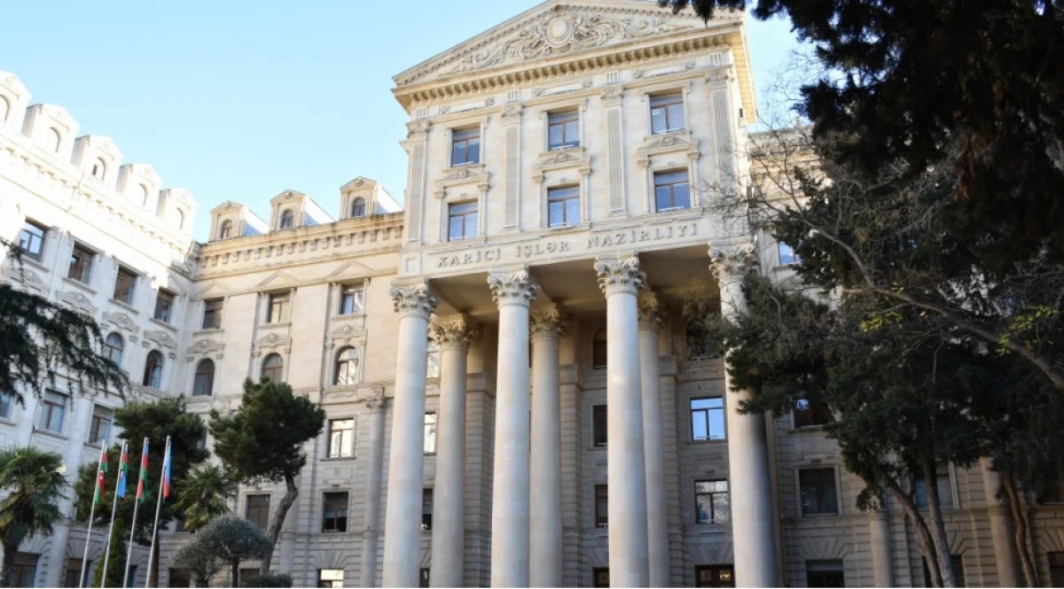 Rəsmi Bakı Venesuelada sülh və sabitliyin bərqərar olacağına ümid edir