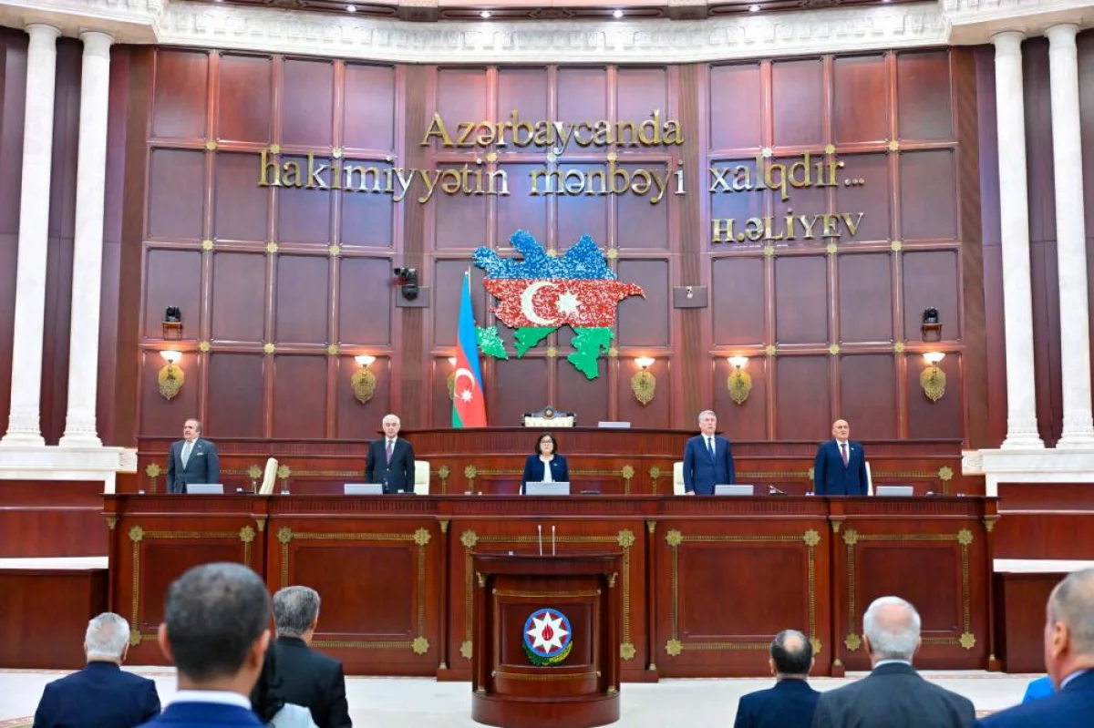 Sabah deputatlar məzuniyyətdən qayıdır, komitə iclasları başlayır