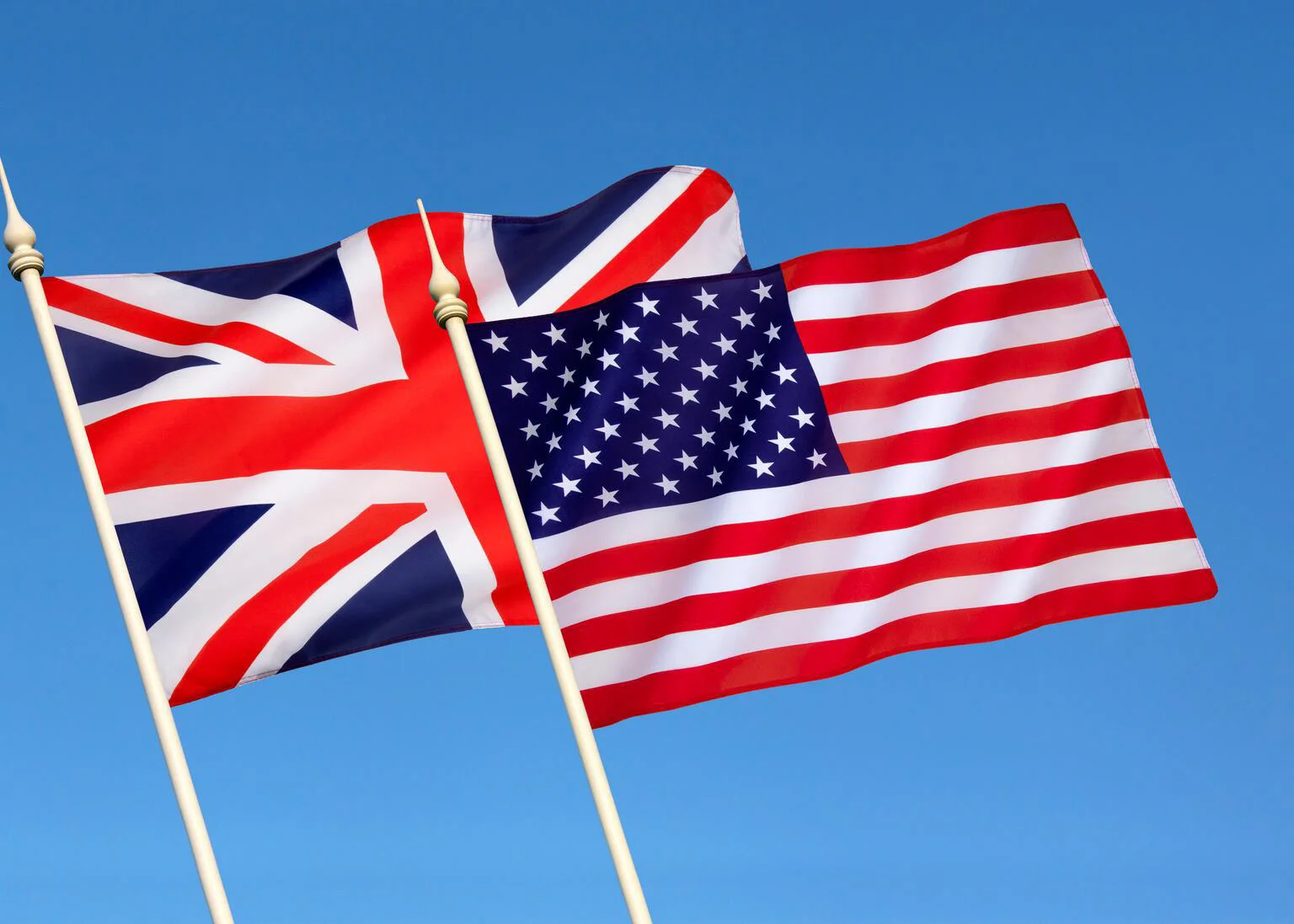 Böyük Britaniya İrandakı səfirliyini müvəqqəti bağladı