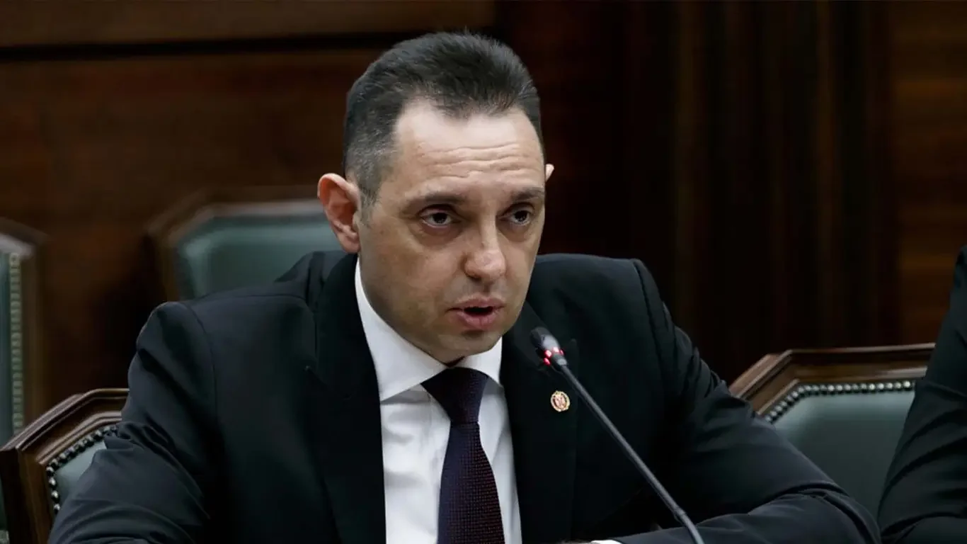 "Aİ Serbiyanı gələcək üzv yox, Ukraynanın qoşunları kimi görür"