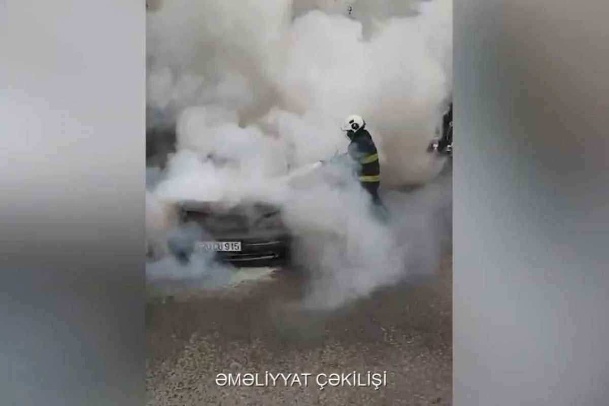 Bakıda avtomobil yanıb