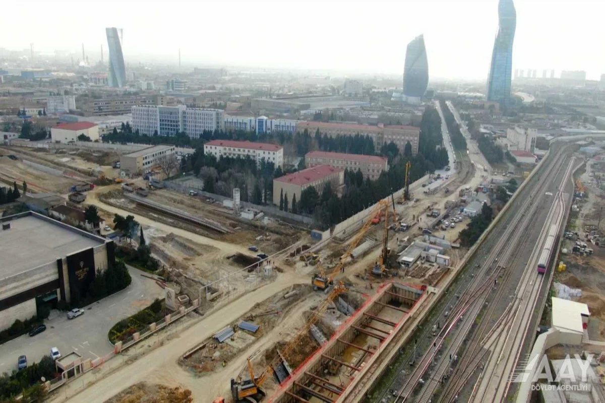 Bakıda yeni avtomobil yolunun tikintisi davam etdirilir - FOTO