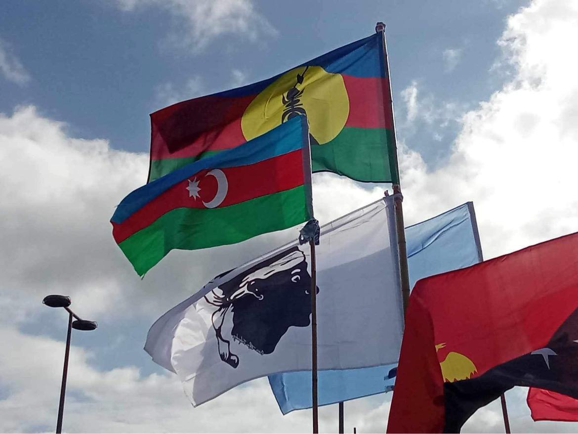 Yeni Kaledoniyada etiraz aksiyası keçirilib, Azərbaycan bayrağı qaldırılıb