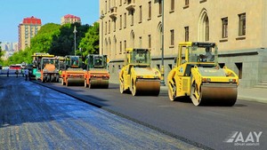 Bakının 28 May küçəsində təmir işləri aparılır