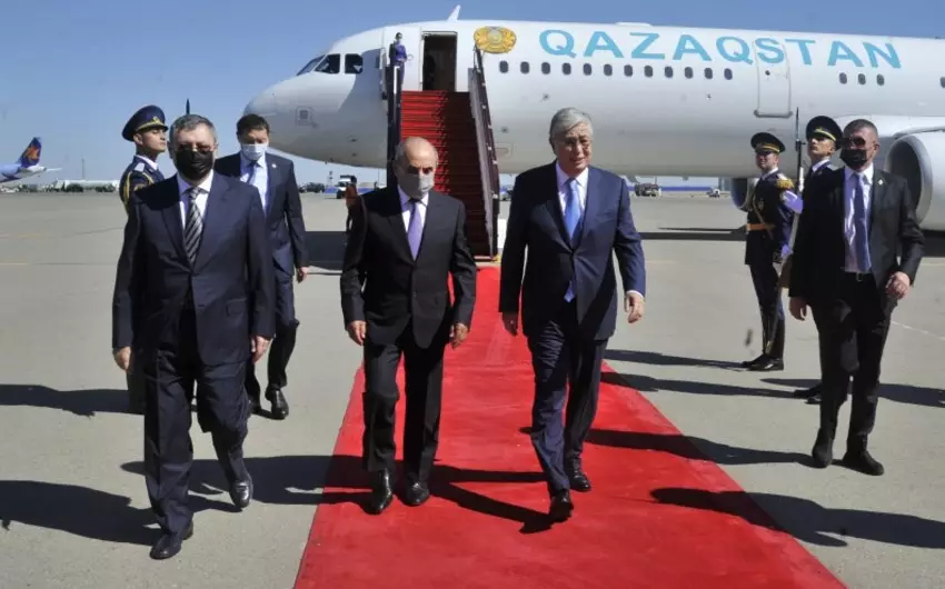 Qazaxıstan Prezidenti Kasım-Jomart Tokayev Azərbaycana səfərə gəlib