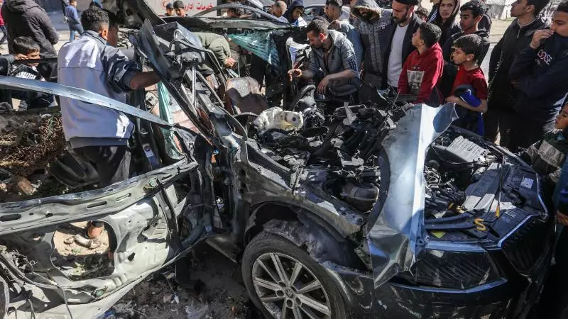 İsrail Qəzzada jurnalistləri daşıyan avtomobilə atəş açıb, 2 jurnalist həlak olub