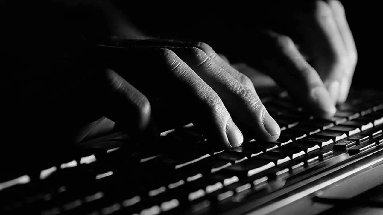 Cənubi Koreya qurumlarına kiberhücum təşkil edilib?