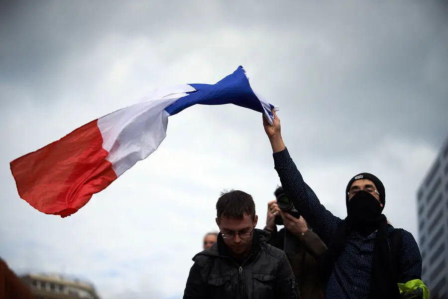 Fransanın nazir səlahiyyətlərini icra edən ölkənin siyasi vəziyyətini sirk adlandırdı