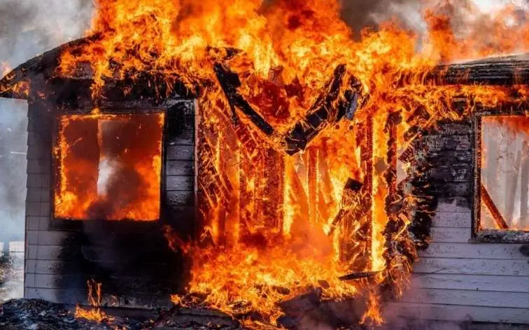 Rusiyada evdə yanğın - 5 uşaq öldü