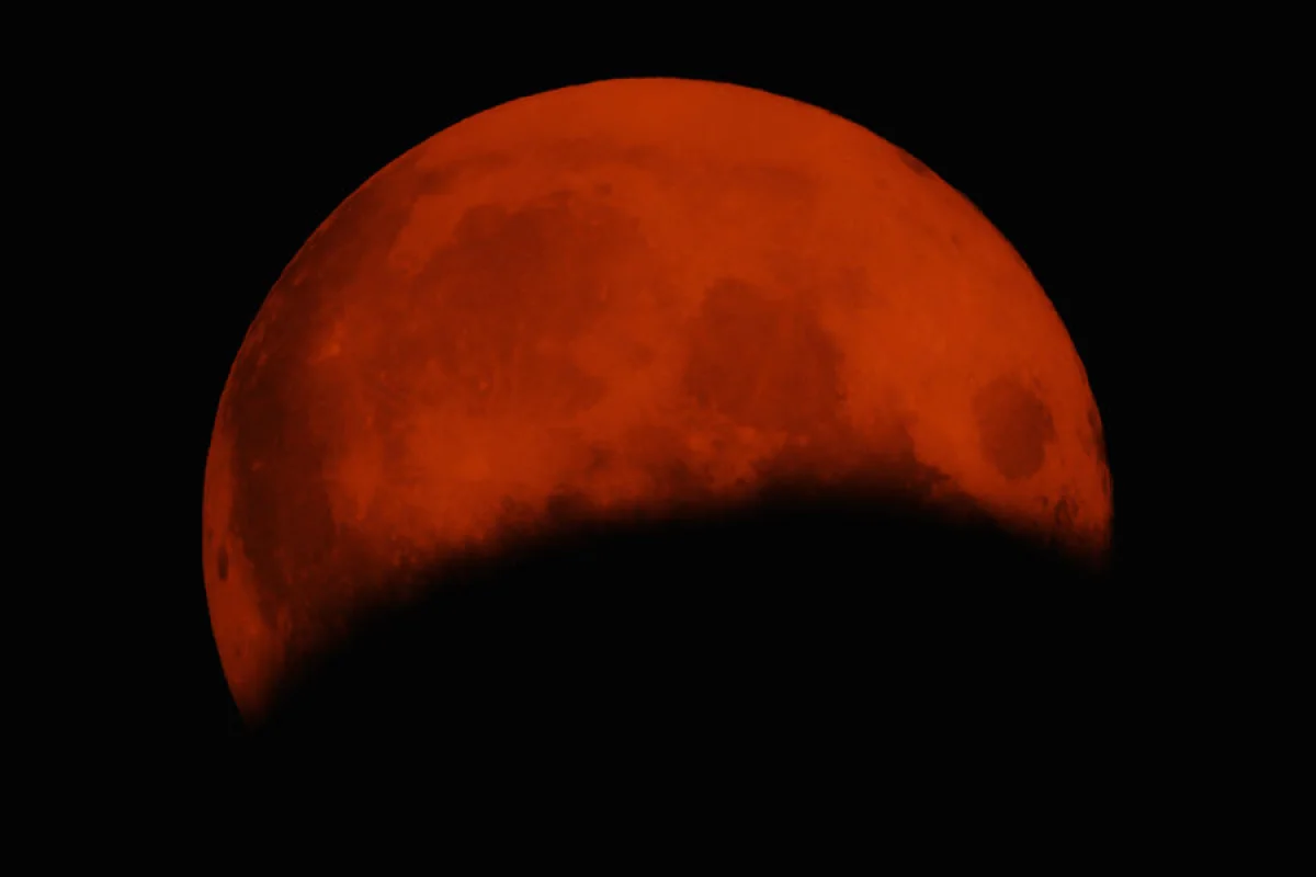 2026-cı ilin ilk Günəş tutulması baş verəcək - Bu TARİXDƏ