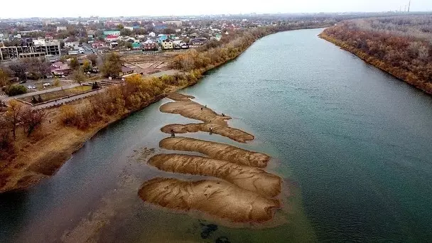 Rusiyada Ural çayında suyun səviyyəsi 11 metri keçib