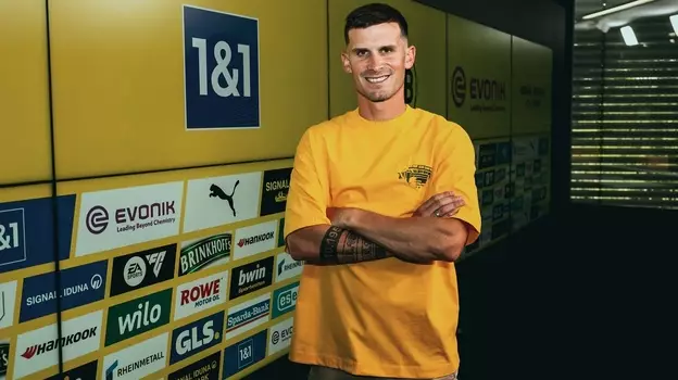 "Borussia" heyətini yeni futbolçu ilə gücləndirib