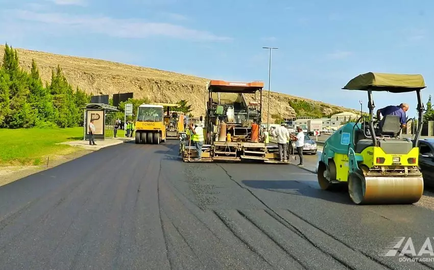 Salyan şosesində asfaltlanma işləri aparılır