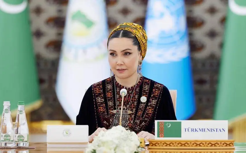 Qurbanqulu Berdiməhəmmədovun qızı Heydər Əliyev Mərkəzində olub