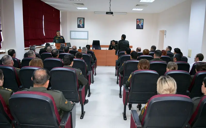 Azərbaycan Ordusunun hərbi tibb personalı təltif olunub