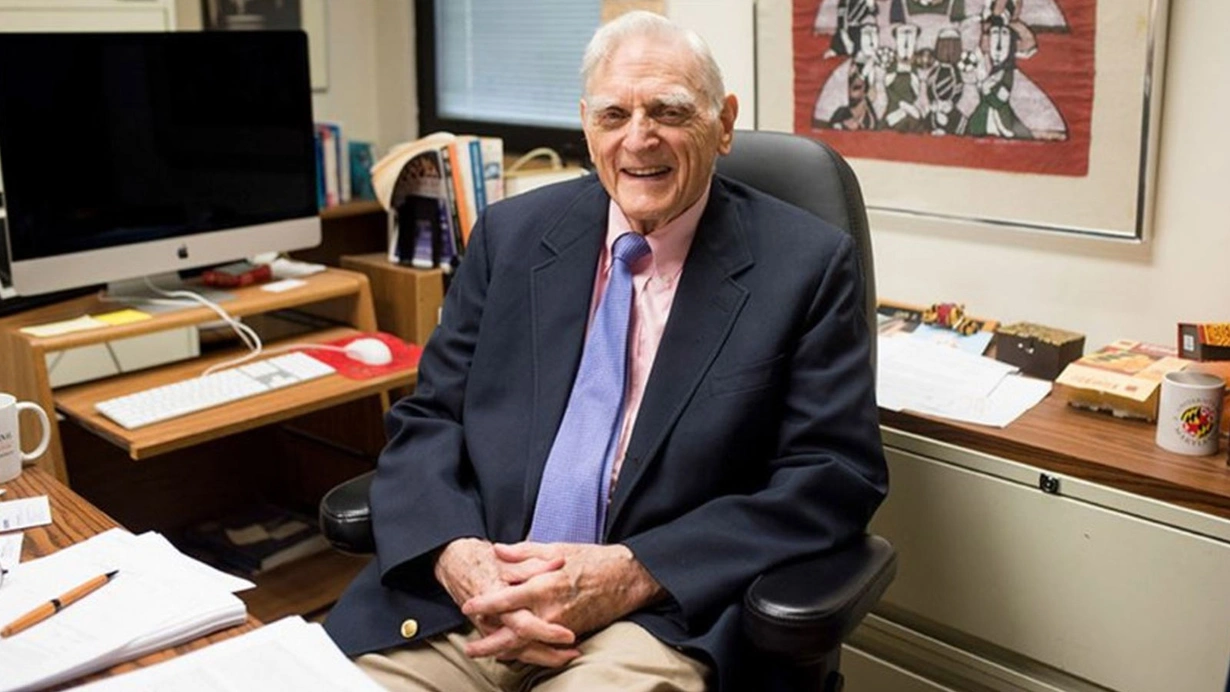 Nobel mükafatı laureatı Con Qudenof vəfat edib