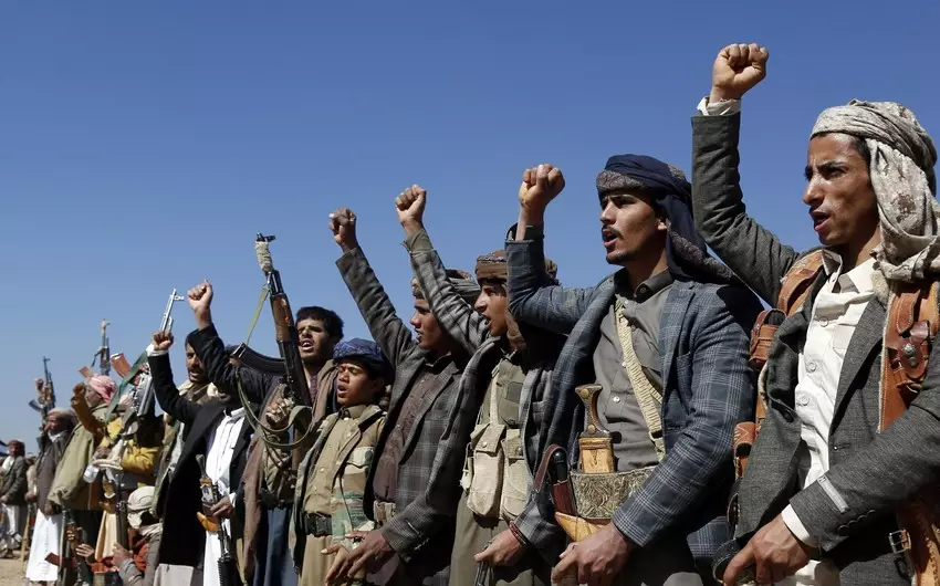 Husilər bu yerləri hədəf aldılar