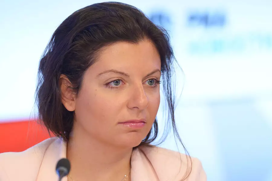 Simonyan Rusiya ilə Ermənistan arasındakı münasibətlərindən danışıb