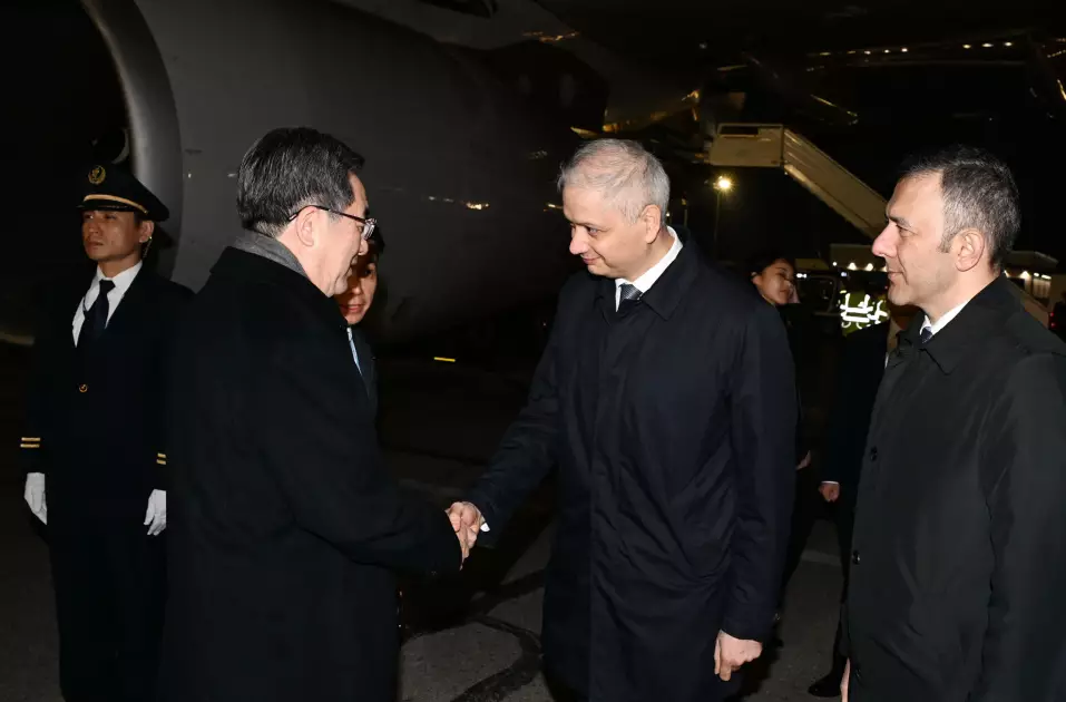 Çinin Baş nazirinin müavininin Azərbaycana səfəri başlayıb