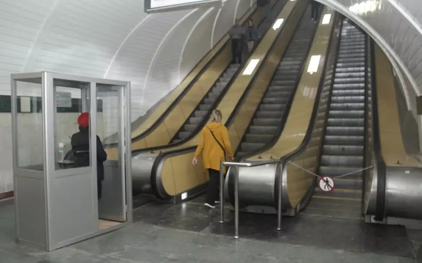 Metronun “28 May” stansiyasında eskalator əsaslı təmirdən sonra istifadəyə verilib