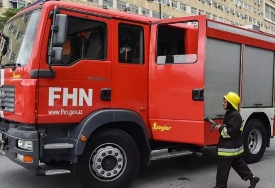 Nəsimi rayonunda yaşayış binasında baş verən yanğın söndürülüb