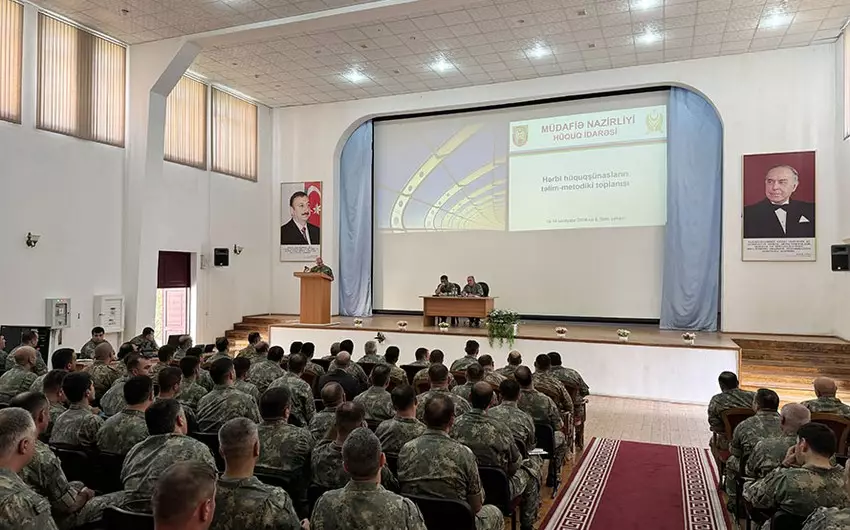 Azərbaycan Ordusunun hüquqşünasları, təhqiqat xidmət rəislərinin iştirakı ilə təlim-metodiki toplanış keçirilib