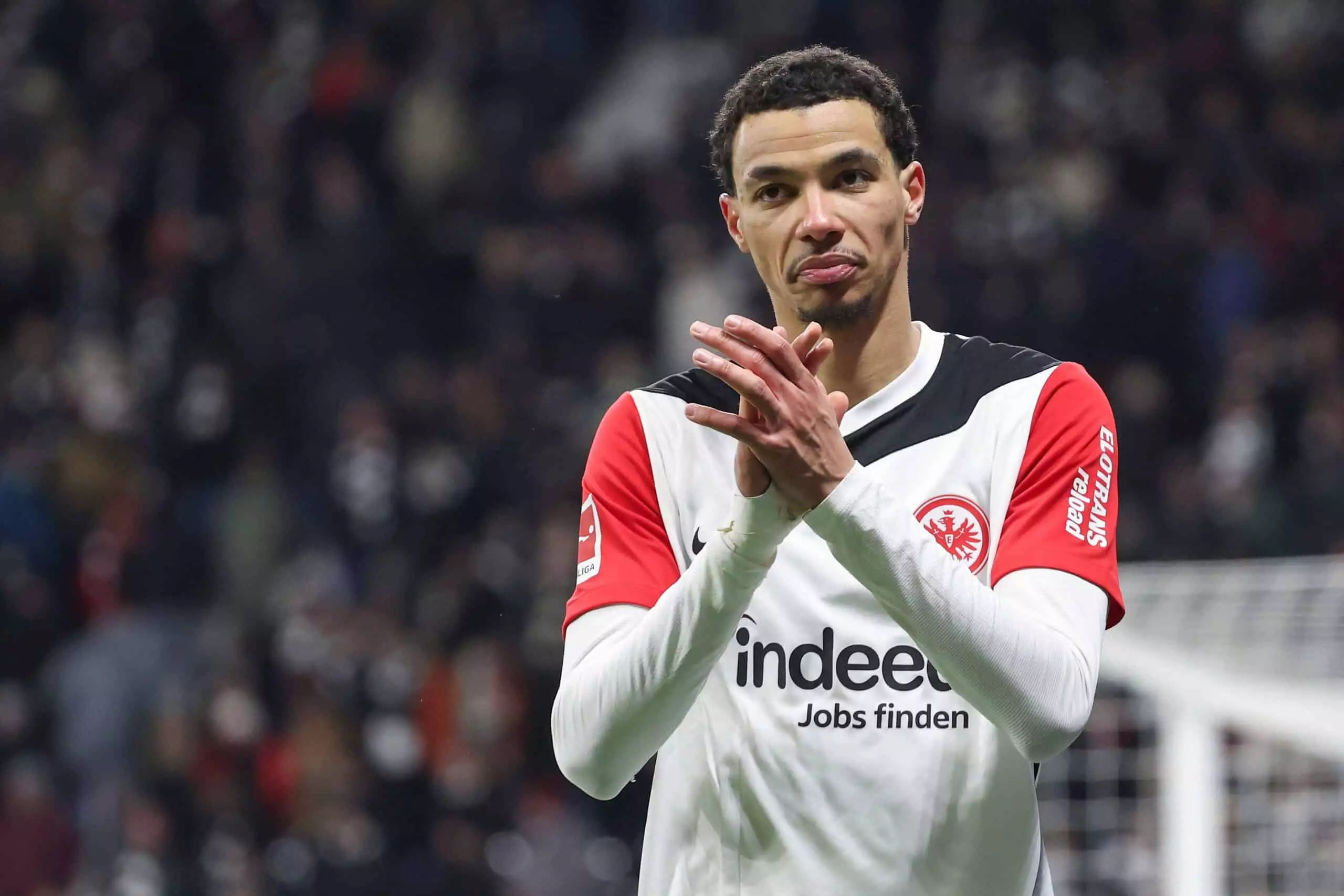 Ekitike "Ayntraxt"ı tərk etmək istəyir