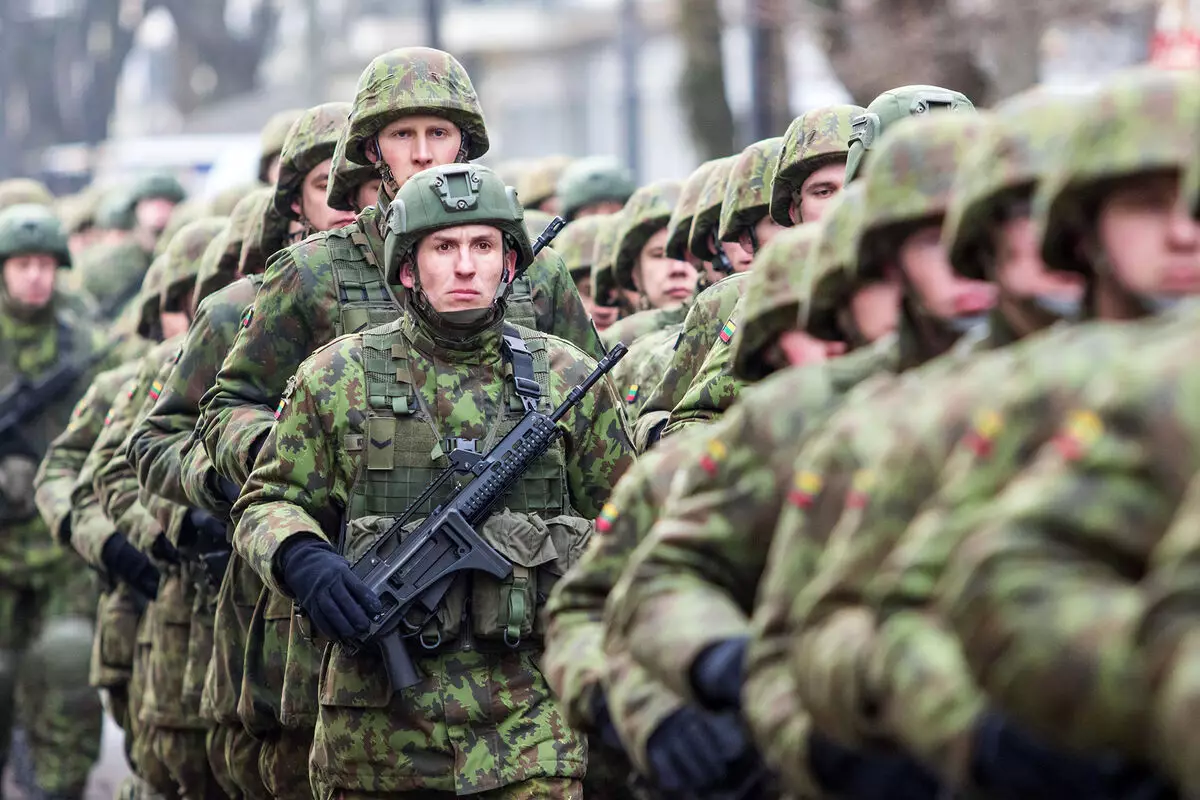 Hollandiyanın Litvada hərbi mövcudluğunu uzadacağı müddət açıqlanıb