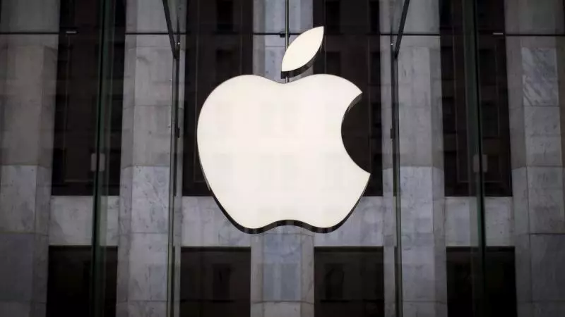 Avropa İttifaqı "Apple"ı iki milyard dollar cərimələyib