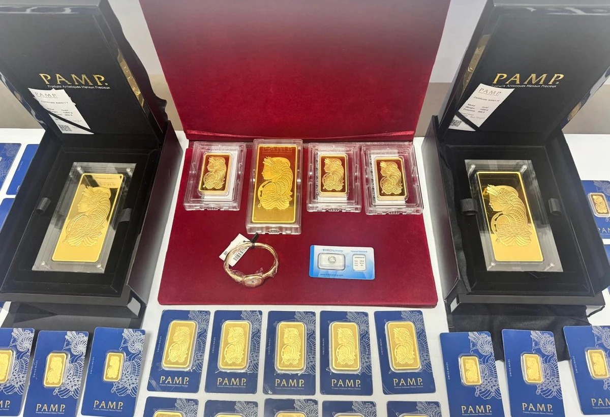 İstanbuldan Bakıya 11 kiloqrama yaxın qızıl gətirilməsinin qarşısını alınıb