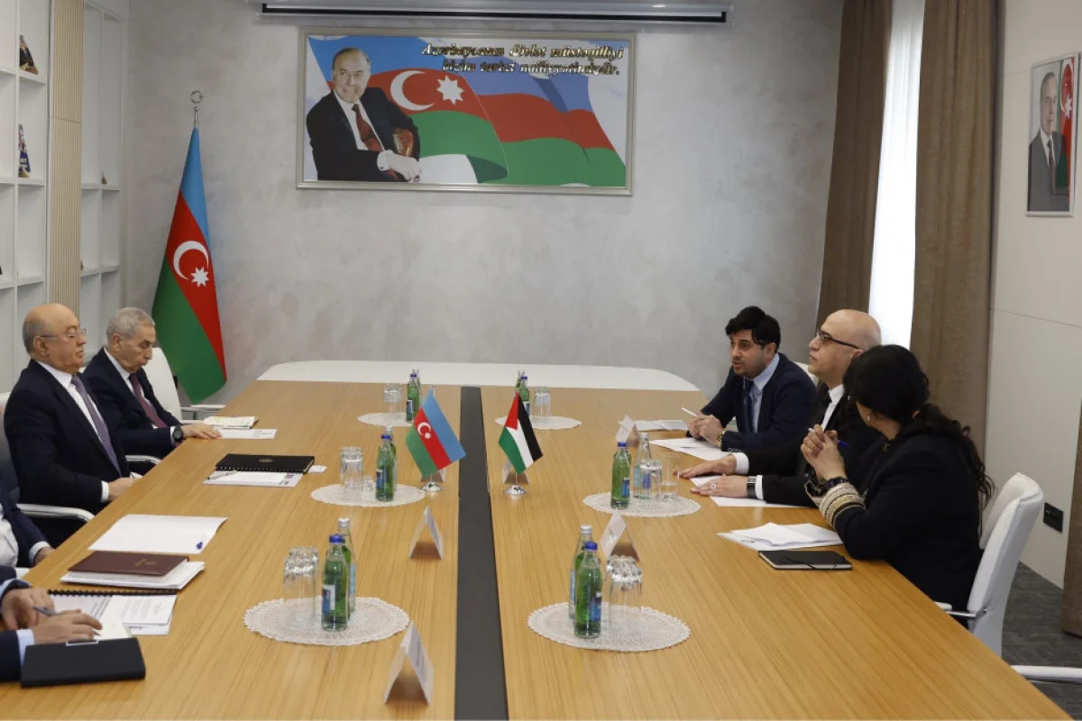 Kəmaləddin Heydərov Fələstin səfiri ilə görüşüb