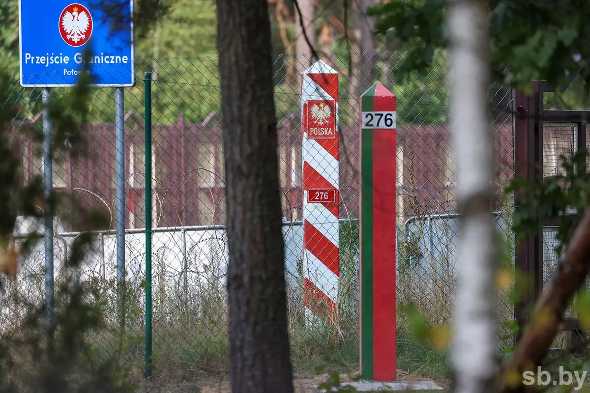 Polşa sabahdan Belarusla bütün sərhəd keçid məntəqələrini bağlayır