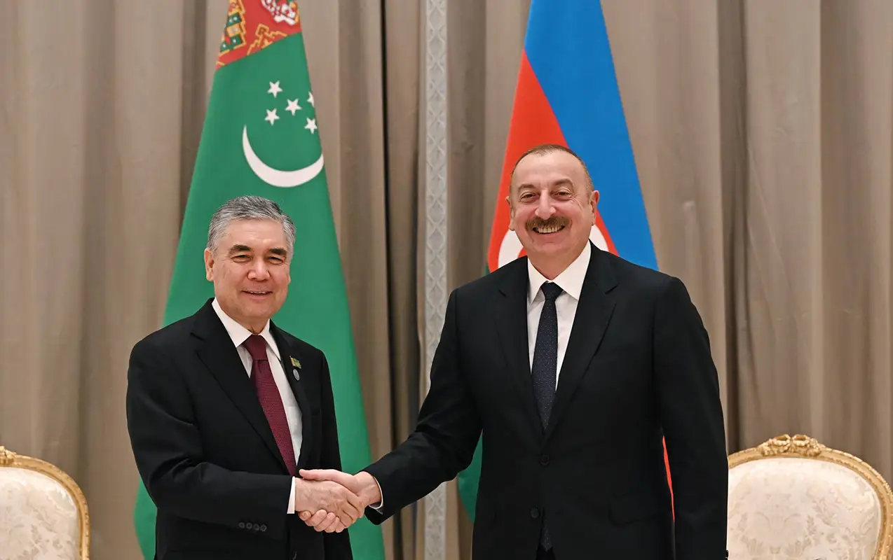 Qurbanqulu Berdiməhəmmədov Prezidenti təbrik etdi