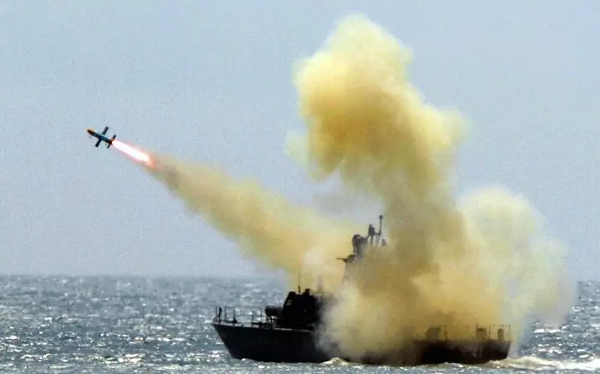 Tayvanda hərbi təlim zamanı turist gəmisi atəşə tutuldu