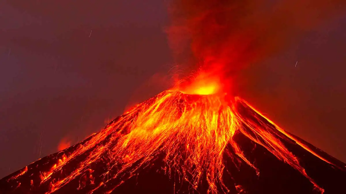 İndoneziyada Merapi vulkanı püskürməyə başlayıb