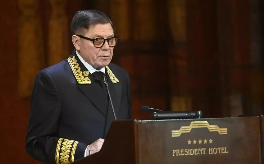 Rusiya Ali Məhkəməsinin sədri vəfat edib