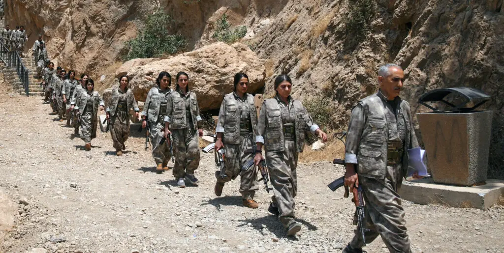KİV: PKK Türkiyə ilə sərhəddəki düşərgə və mağaralardan da çıxacaq