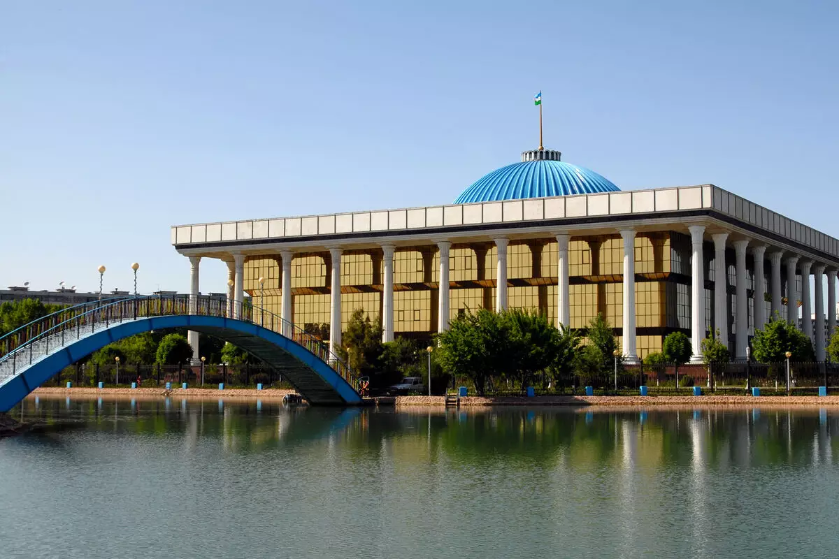 Özbəkistanda keçirilən parlament seçkilərində demokratlar səslərin çoxunu toplayıb