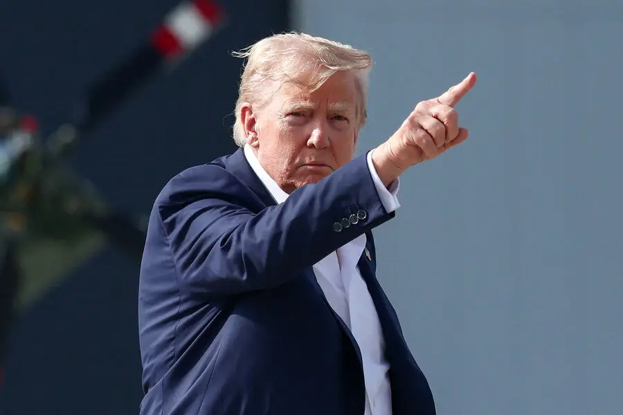 Tramp Hindistana qarşı əlavə tədbirlər görəcəyini açıqlayıb