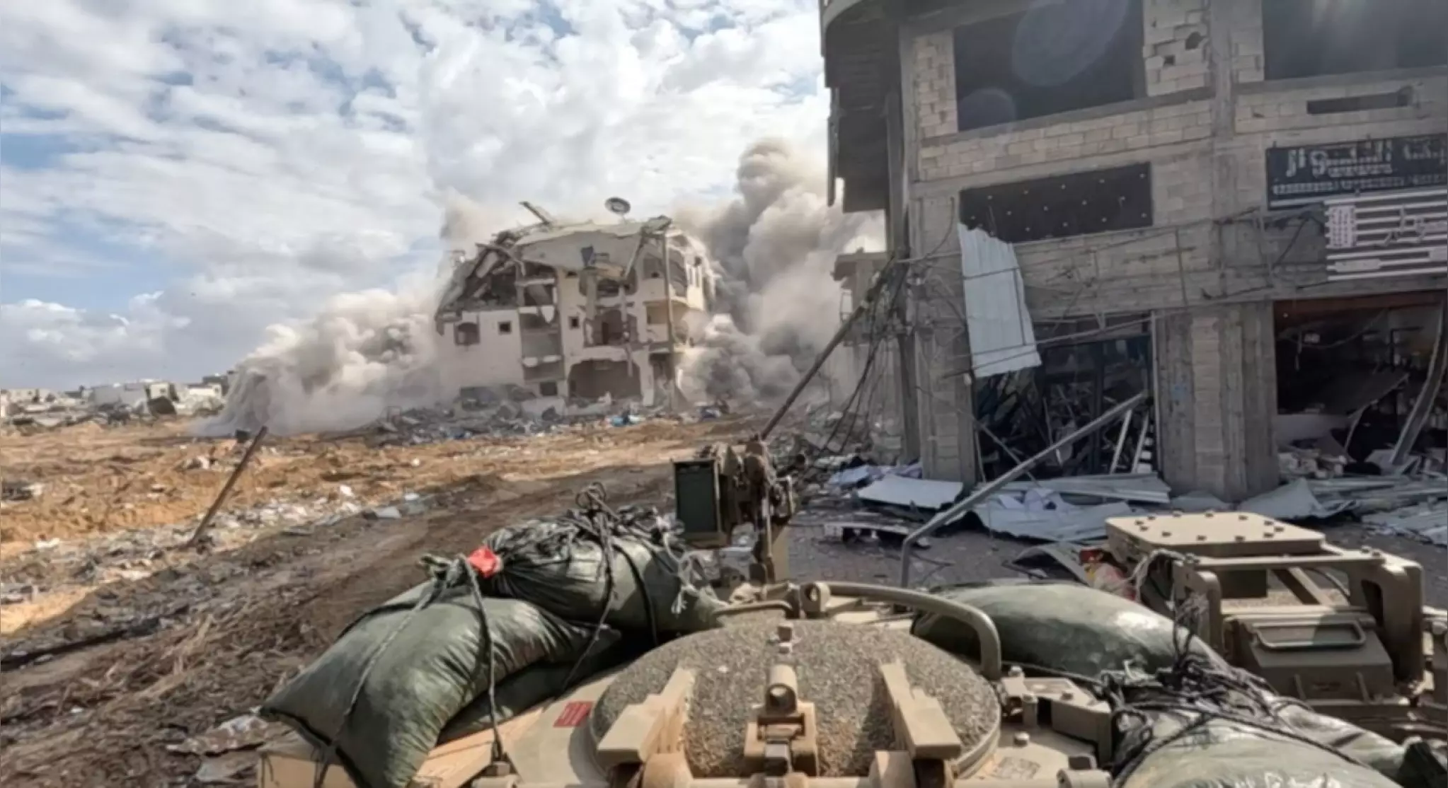 İsrailin Rəfaha hücumu nəticəsində azı 25 nəfər ölüb