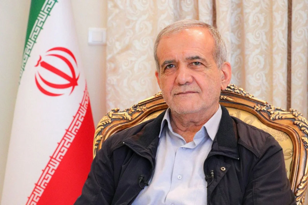 Pezeşkian İranda maliyyə böhranından danışıb