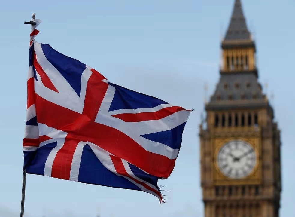 Rusiya Britaniya rəsmilərini casusluğa cəlb etmək istəyir