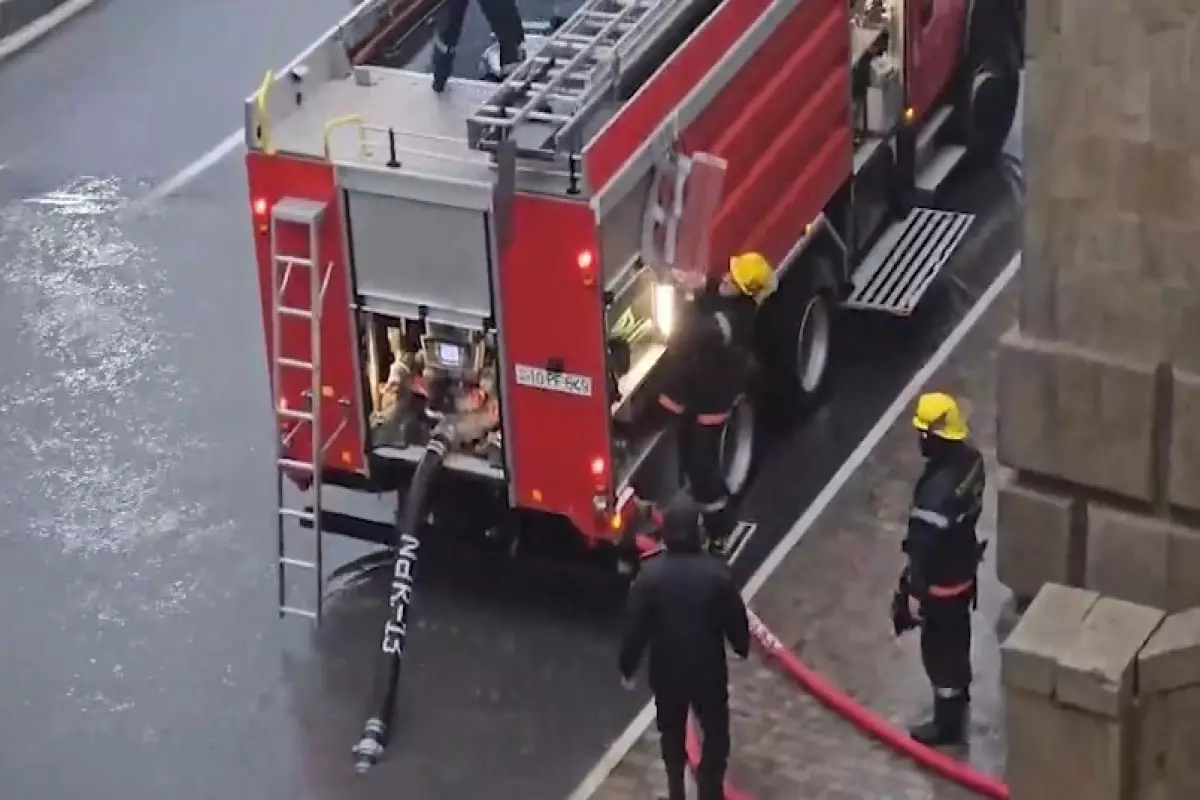 Dövlət orqanları güclü yağışın yaratdığı problemlərin aradan qaldırılması ilə bağlı tədbirlər görür