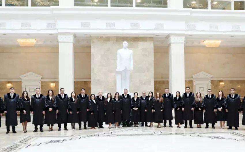 Ali Məhkəmədə yeni təyin olunmuş hakimlərin andiçmə mərasimi keçirilib