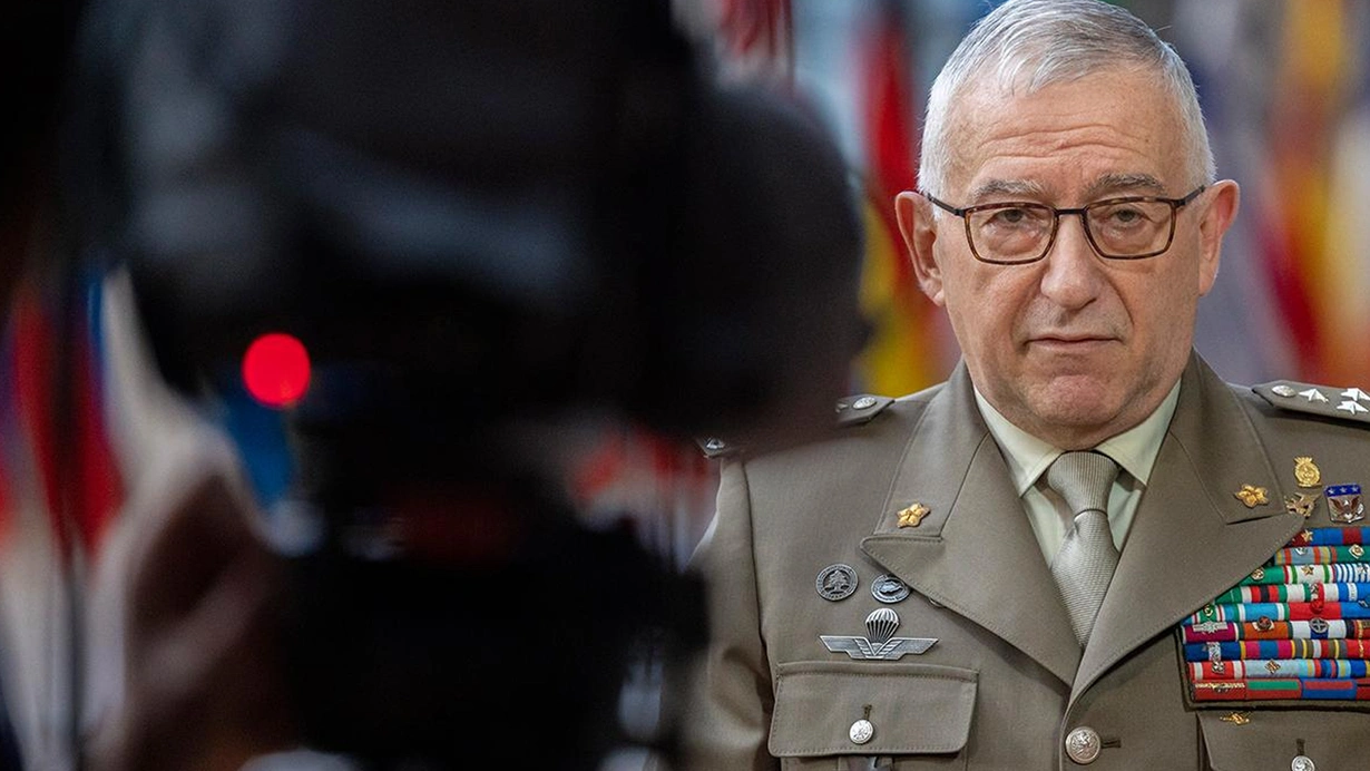 İtaliyanın keçmiş Baş Qərargah rəisi Qratsiano evində ölü tapılıb