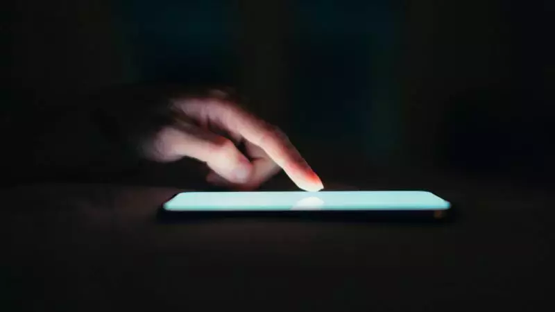 Çin uşaqlar üçün telefon istifadəsini məhdudlaşdırmağa hazırlaşır